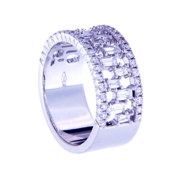 BAGUETTE&ROUND DIAMOND RING