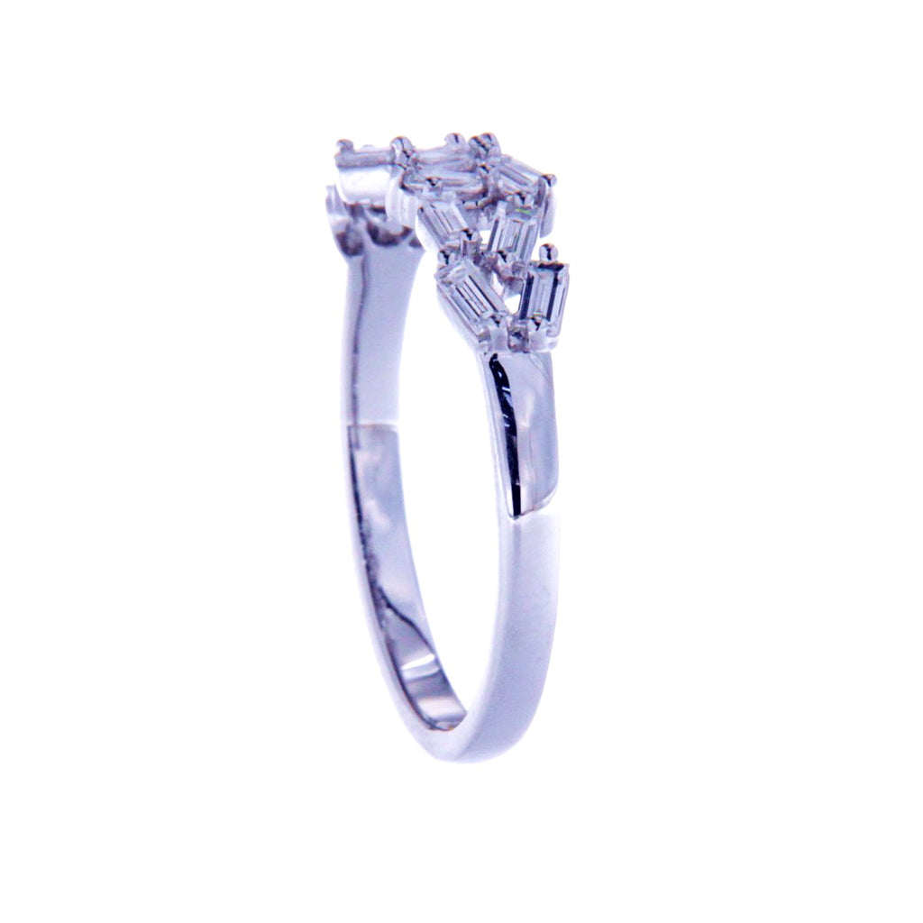 BAGUETTE DIAMOND RING