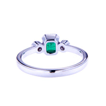 Everyday Classic Emerald RIng