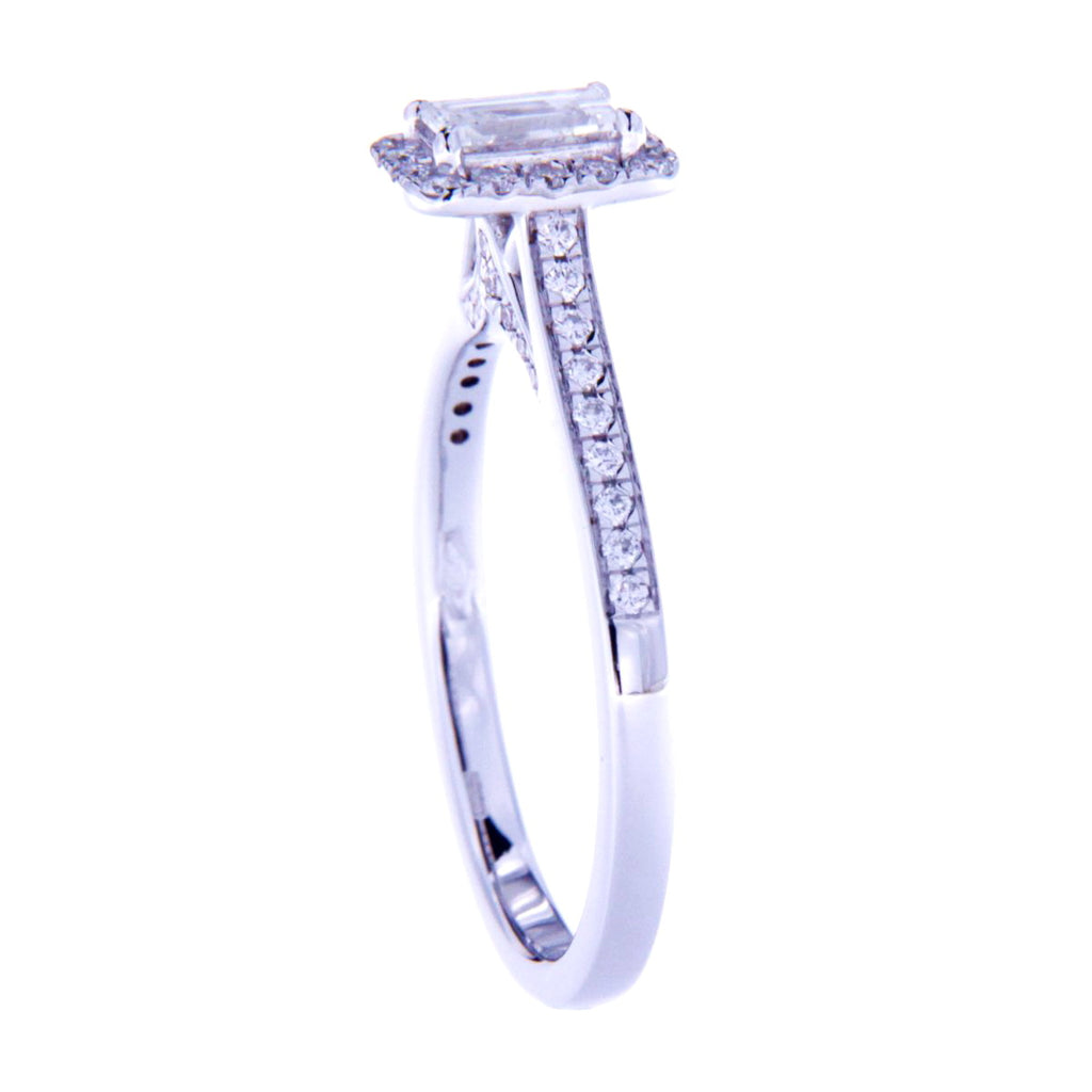 BAGUETTE & ROUND DIAMOND RING