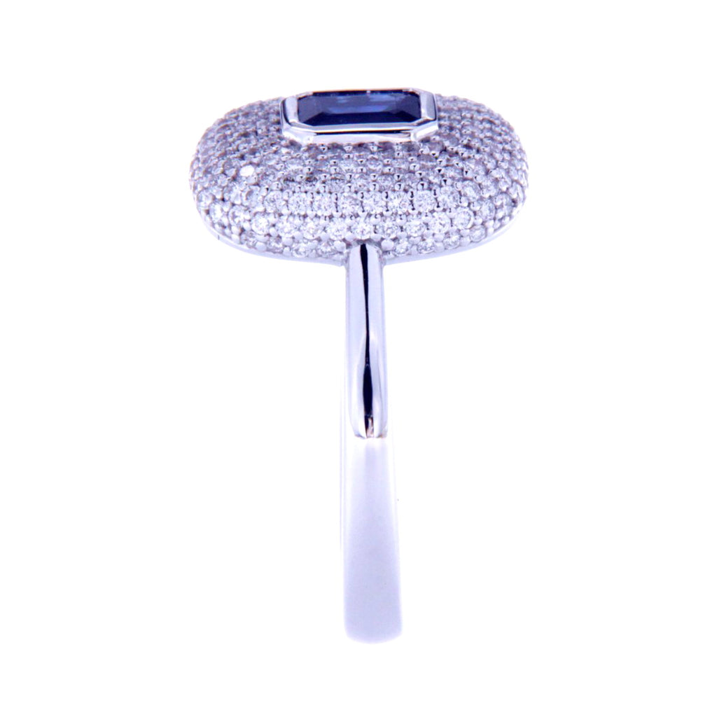 Stunning Nest Sapphire Ring