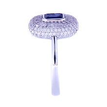 Stunning Nest Sapphire Ring