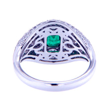 Glittering Emerald Set Ring