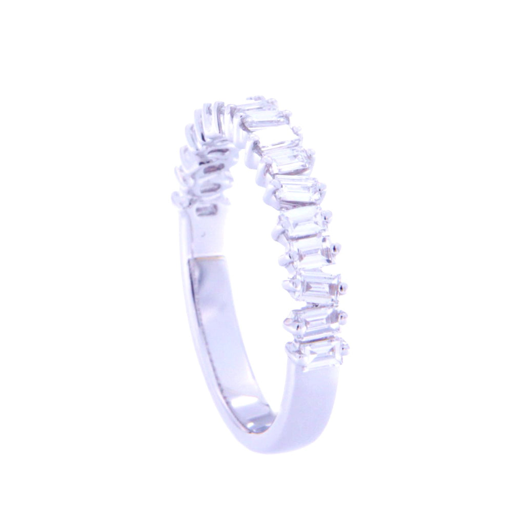 BAGUETTE DIAMOND RING