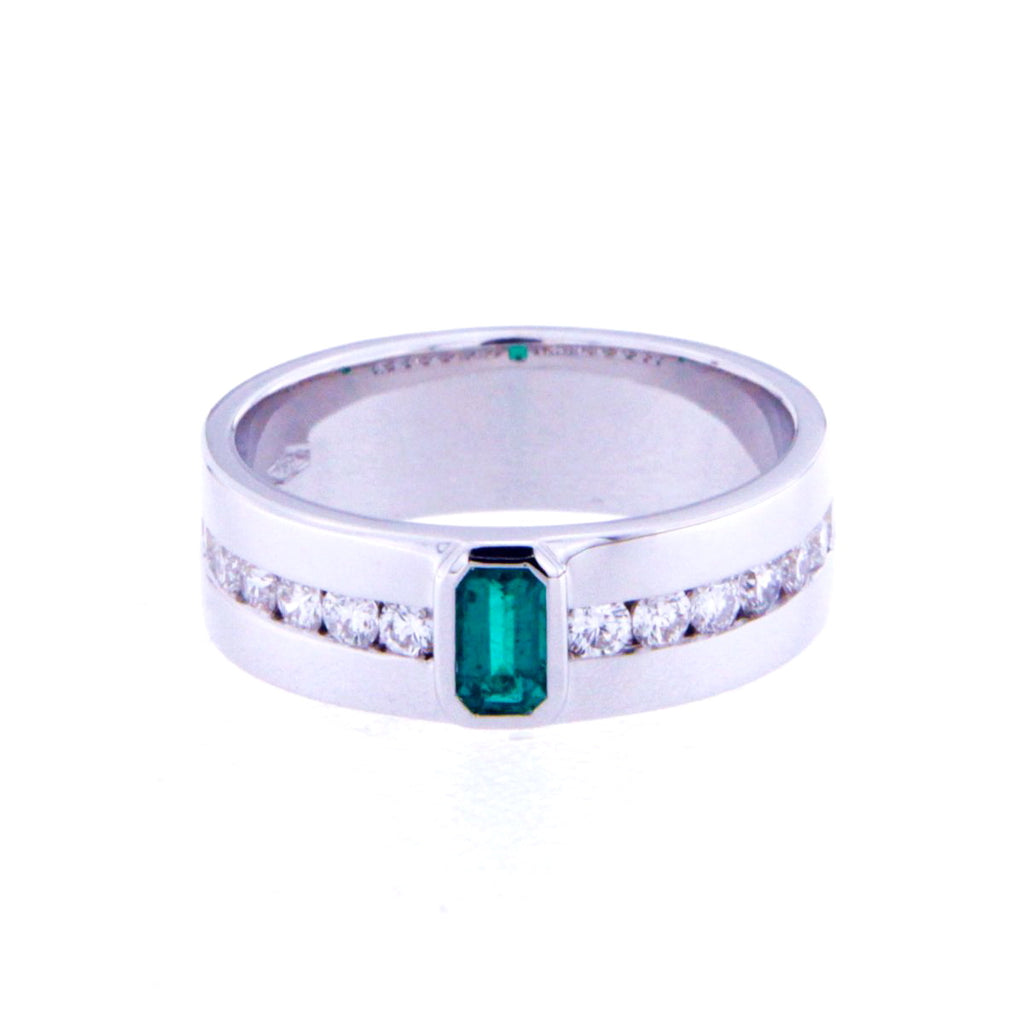 Emerald and Diamond Embedded Band