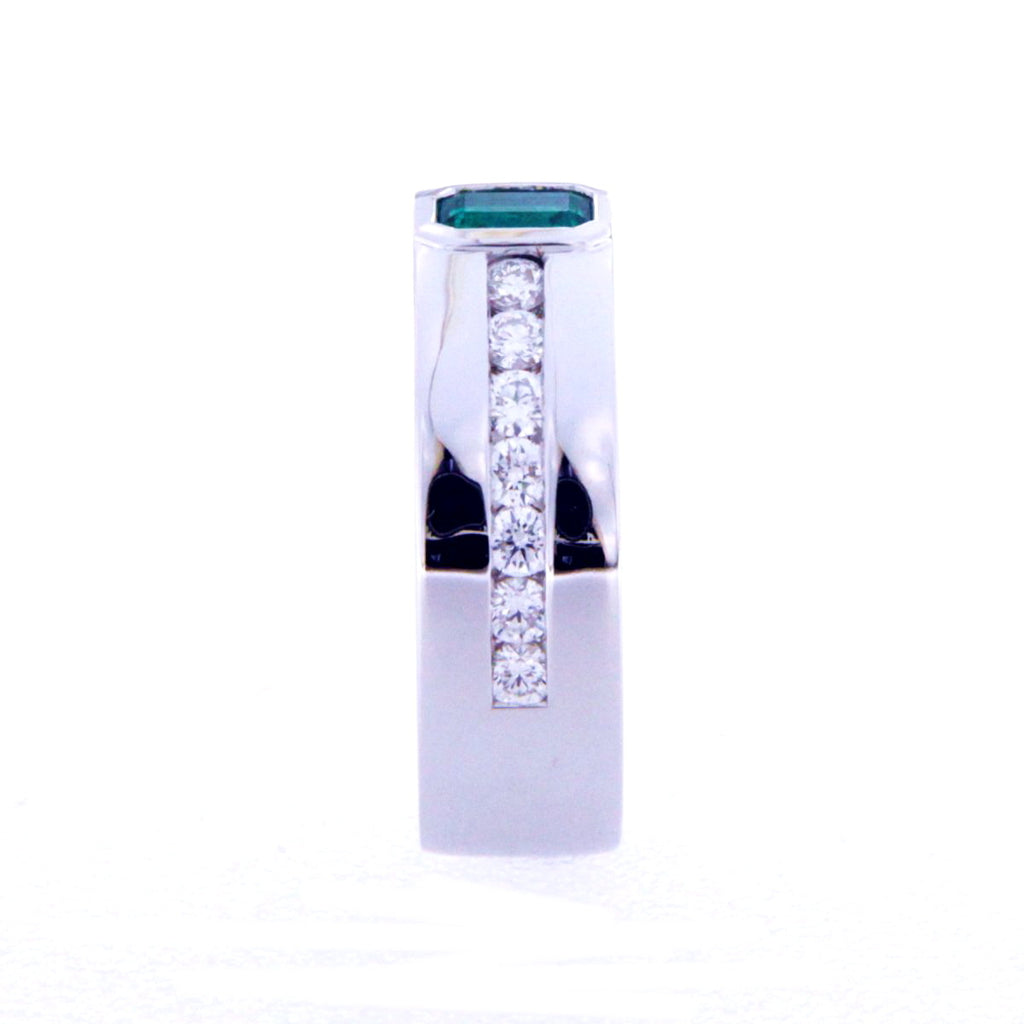 Emerald and Diamond Embedded Band