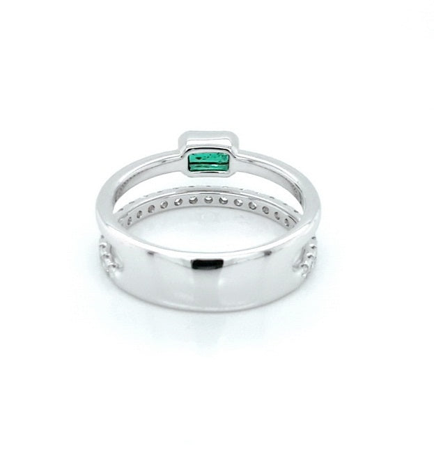 Classic Emerald Dual Ring