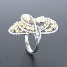 Fancy Diamond Ring 7833RO27172